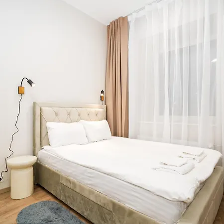 Airport-bus - 13 North - 2 * Tallinn