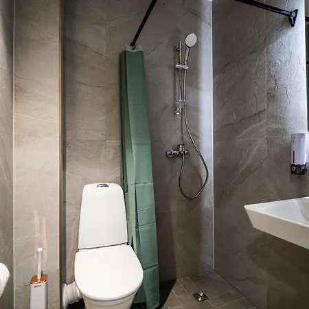 Airport-bus - 13 North - 2 Korter