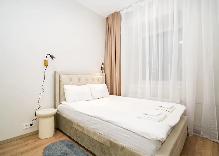 Airport-bus - 13 North - 2 * Tallinn