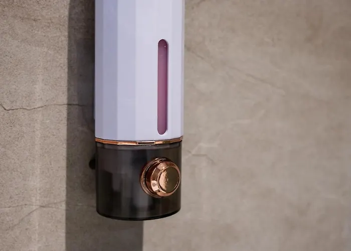 Airport-bus - 13 North - 2 *