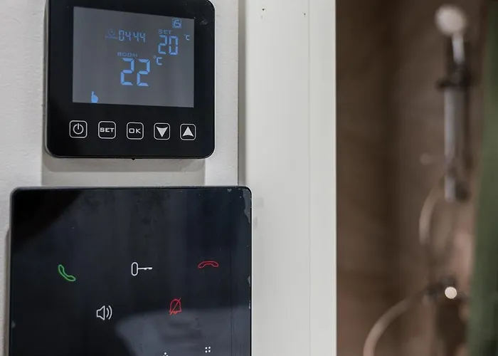 Korter Airport-bus - 13 North - 2 *